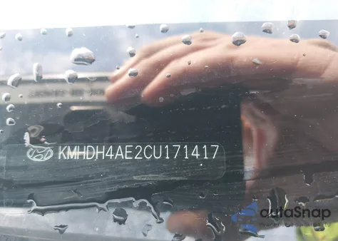 2012 Hyundai Elantra Limited (Ulsan Plant) z USA, uszkodzony, nr VIN KMHDH4AE2CU171417